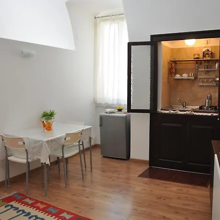 Gli Avi Guest house *